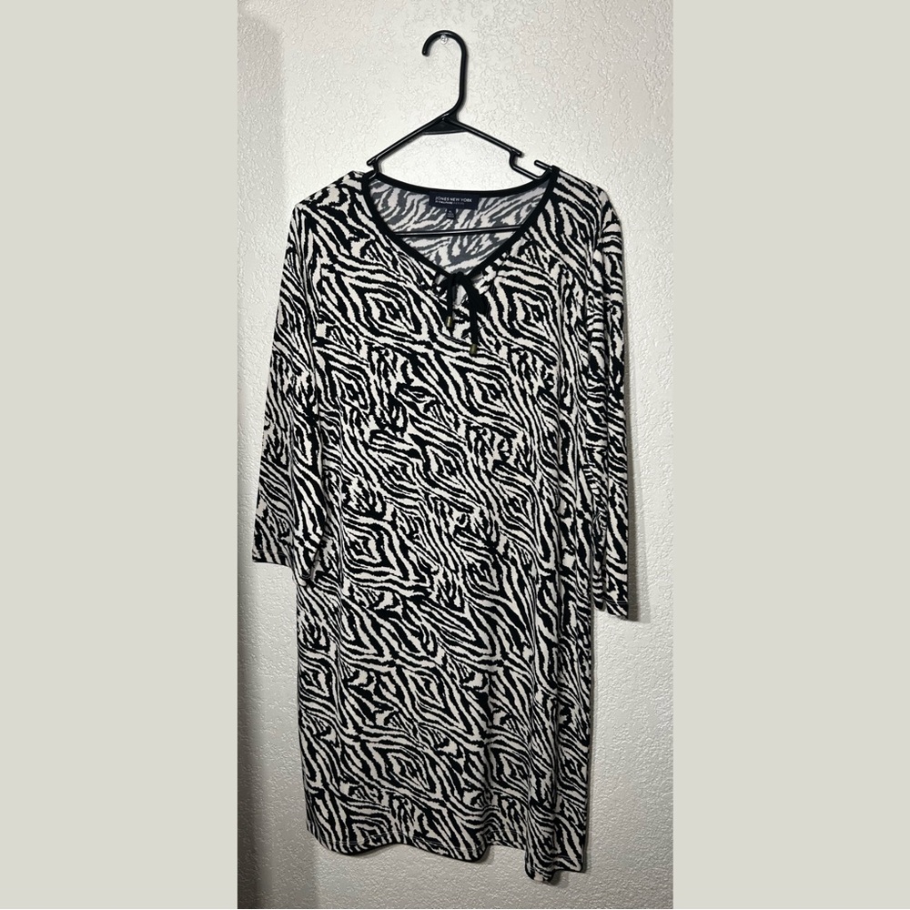 Jones New York Signature Dress